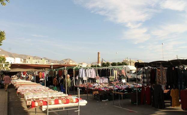 La huelga de limpieza en los mercadillos, aplazada