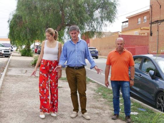 El Camino del Cementerio se adecentará con aceras «de anchura considerable»