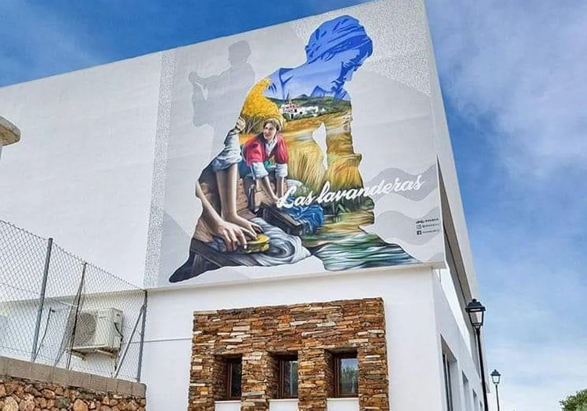 Fondón evoca a la mujer rural a través de un mural sobre las lavanderas