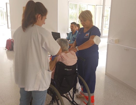 El Distrito Poniente vacunará en Adra y Berja este fin de semana