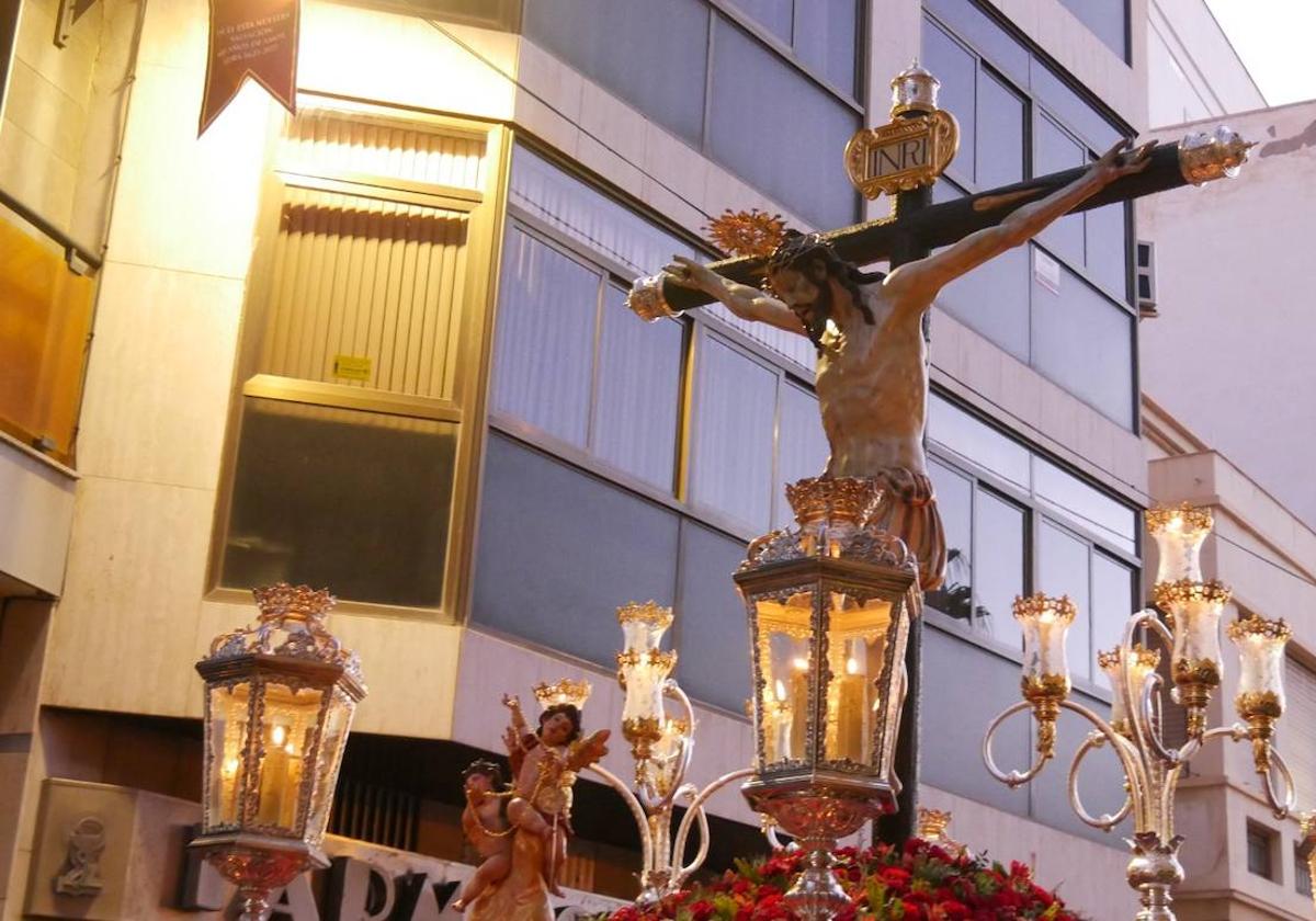Finaliza el cuarto centenario del Cristo de la Expiración con un desfile histórico