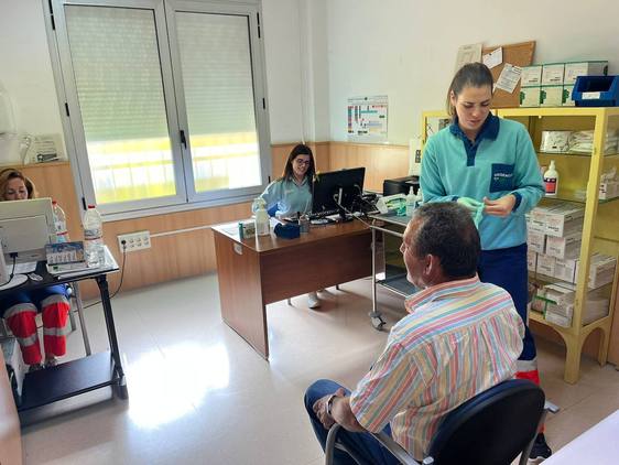 El Distrito Poniente vacunará a la población este fin de semana sin pedir cita previa