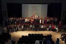 Más de 100 trabajadores, entre interinos y laborales, consolidan su empleo en el Ayuntamiento