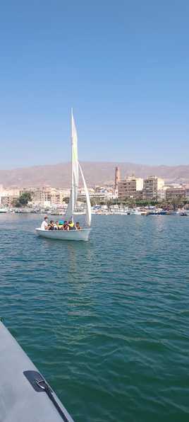 El Real Club Náutico de Adra invita a los niños a navegar esta Navidad