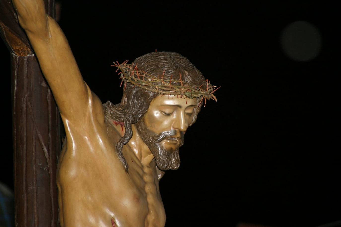 El crucificado más antiguo de Almería regresa a su templo