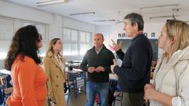 Los colegios Abdera y Pedro Mena lucen nuevas cubiertas