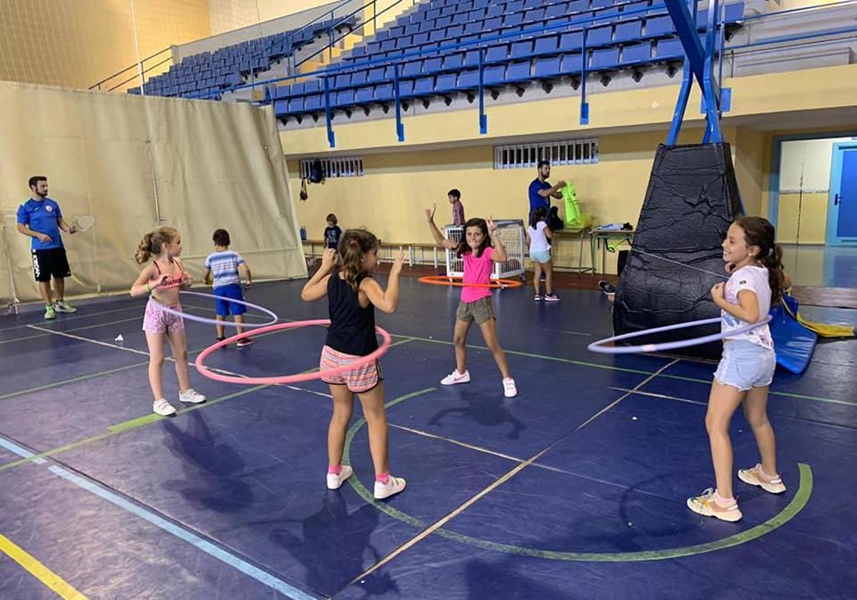 El CD Baloncesto oferta una escuela para conciliar durante el puente