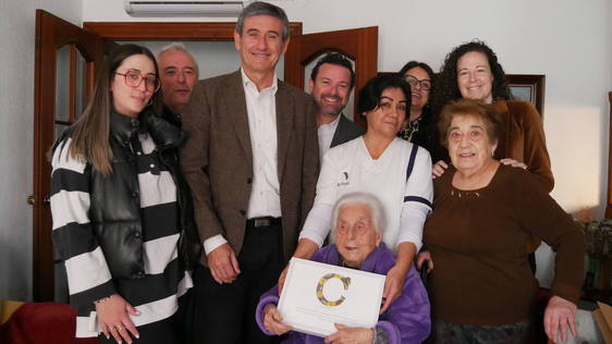 El cumpleaños de Carmen: 102 primaveras
