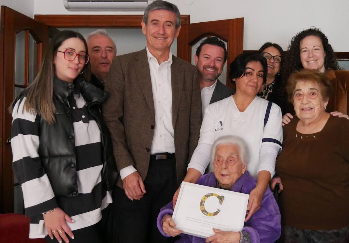 El cumpleaños de Carmen: 102 primaveras