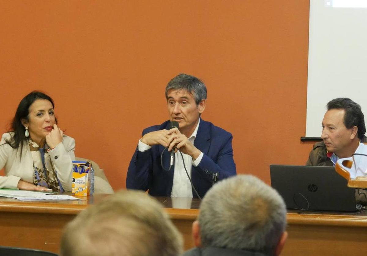 La mezcla de agua para uso agrícola, a debate