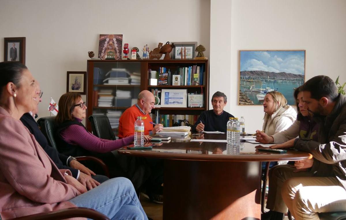 Adra gestiona la llegada de los primeros contenedores para biorresiduos domésticos