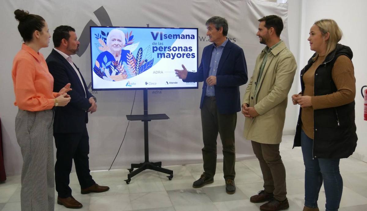 Adra dedica una semana de actividades «al cuidado y la diversión» de sus mayores