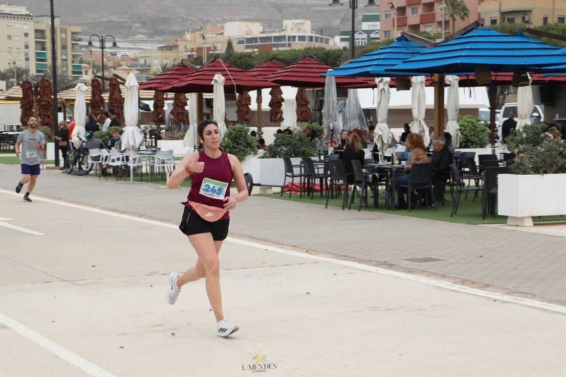 La carrera del Club Triatlón de Adra «coge cuerpo»