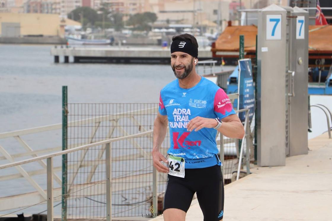 La carrera del Club Triatlón de Adra «coge cuerpo»
