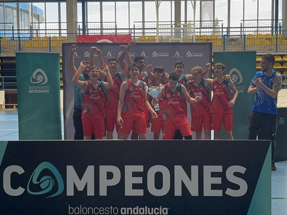 El CD Baloncesto Adra se impone al CB Almería en la final de la liga provincial