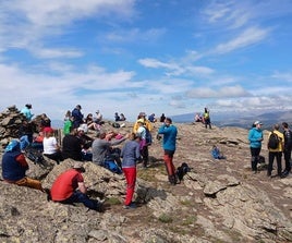 Laujar guía al senderista hasta el Almirez
