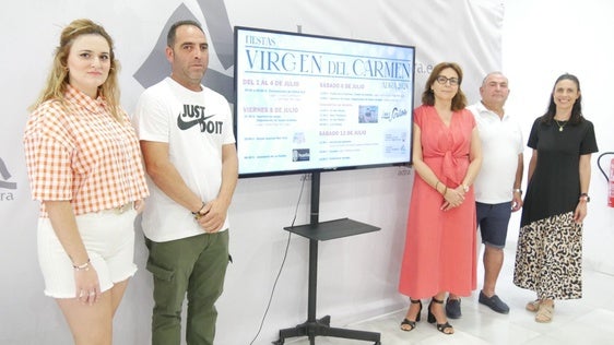 Adra celebra el preámbulo del día grande de la Virgen del Carmen