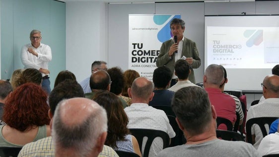 La digitalización del comercio tradicional, una opción real en Adra