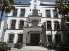 Adra solicita una subvención para ayudar a conciliar a 25 familias en días no lectivos