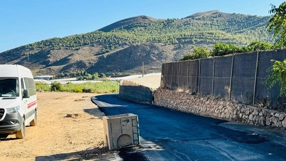 El Ayuntamiento de Dalías concluye los trabajos de asfaltado del Camino de la Soga