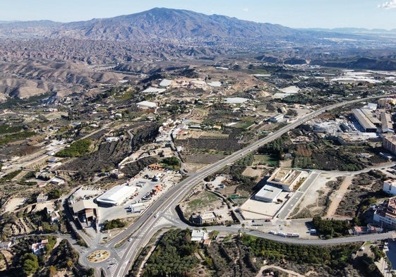 Las obras de mejora en el acceso a Alhama con una rotonda y una vía de servicio reciben ocho ofertas