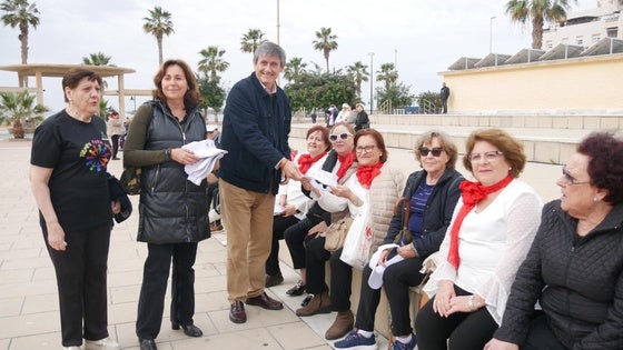 Adra da el pistoletazo de salida a la semana del 8M con la actividad 'Pasos por la Igualdad'