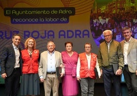Cruz Roja Adra fue premiada en la Gala del Mayor.