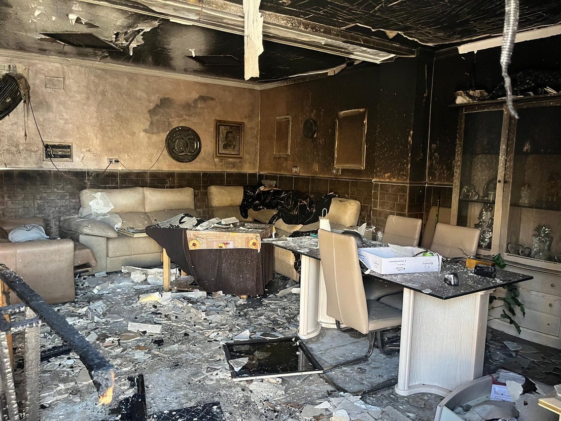 Así quedan las viviendas de 'Los Saúles' tras el incendio en Puente del Río