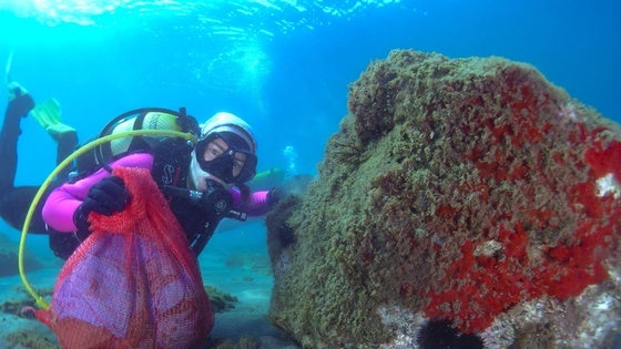 'En el mar también se respira', la iniciativa «exitosa» de Pulmón Azul en Adra
