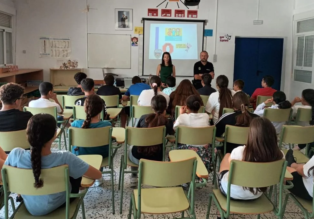 'Educar a mi hijo en inteligencia emocional', próximo coloquio de la Escuela de Familia de Adra