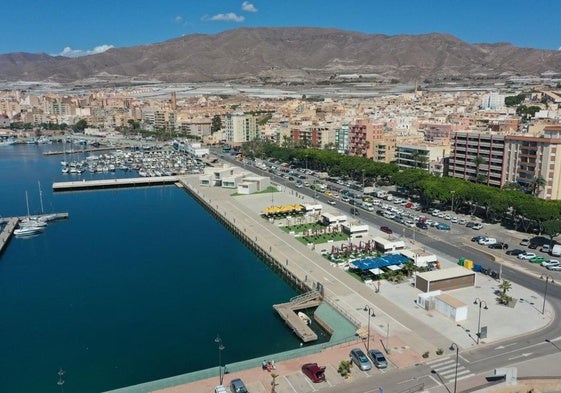 La Junta reparará el dique de poniente del puerto de Adra con una inversión de medio millón de euros