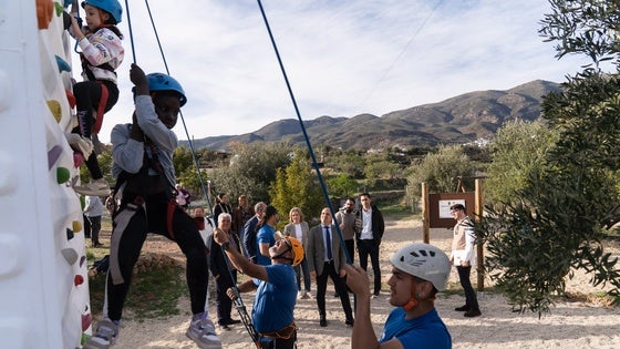 Tirolinas, vías ferratas y un rocódromo: las nuevas instalaciones en la Alpujarra