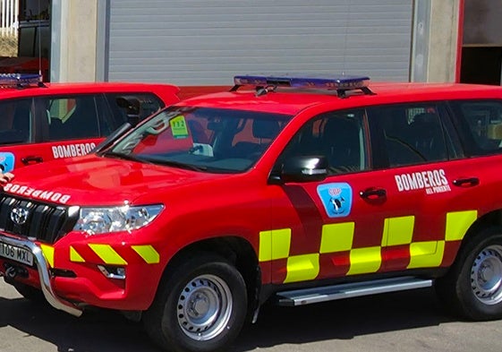 Cerca de 40 desalojados en un bloque de Adra por el incendio en el patio de un bajo