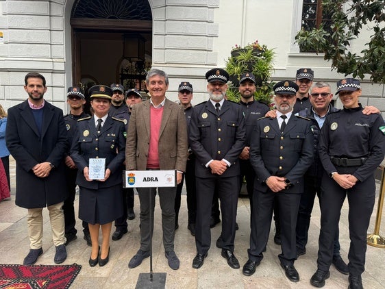 La Policía Local de Adra abandera el orgullo del Poniente en el Nacional 'Alcazaba' de Granada