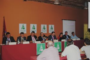 La asamblea general de Asaja-Almería en Adra reivindica un verdadero plan para sacar al sector de la crisis