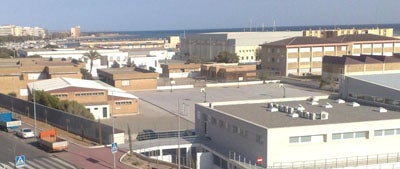 Padres y madres de alumnos del colegio Mare Nostrum de Adra votan hoy si quieren uniforme