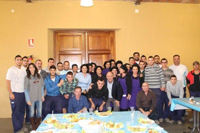 El Taller de Empleo ‘La Abderitana’ y la Casa de Oficios ‘Adra Vega Renueva’ ofrecen una degustación de sus productos