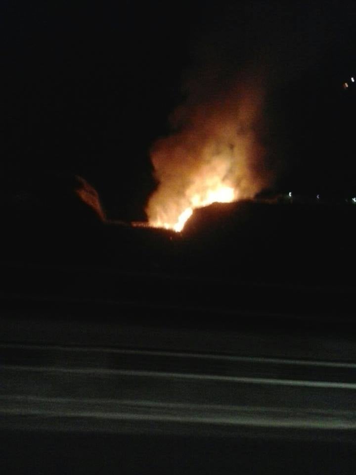 Incendio en el río Adra
