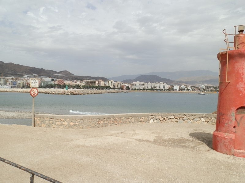El dragado del Puerto de Adra comenzará "a principios de 2015"