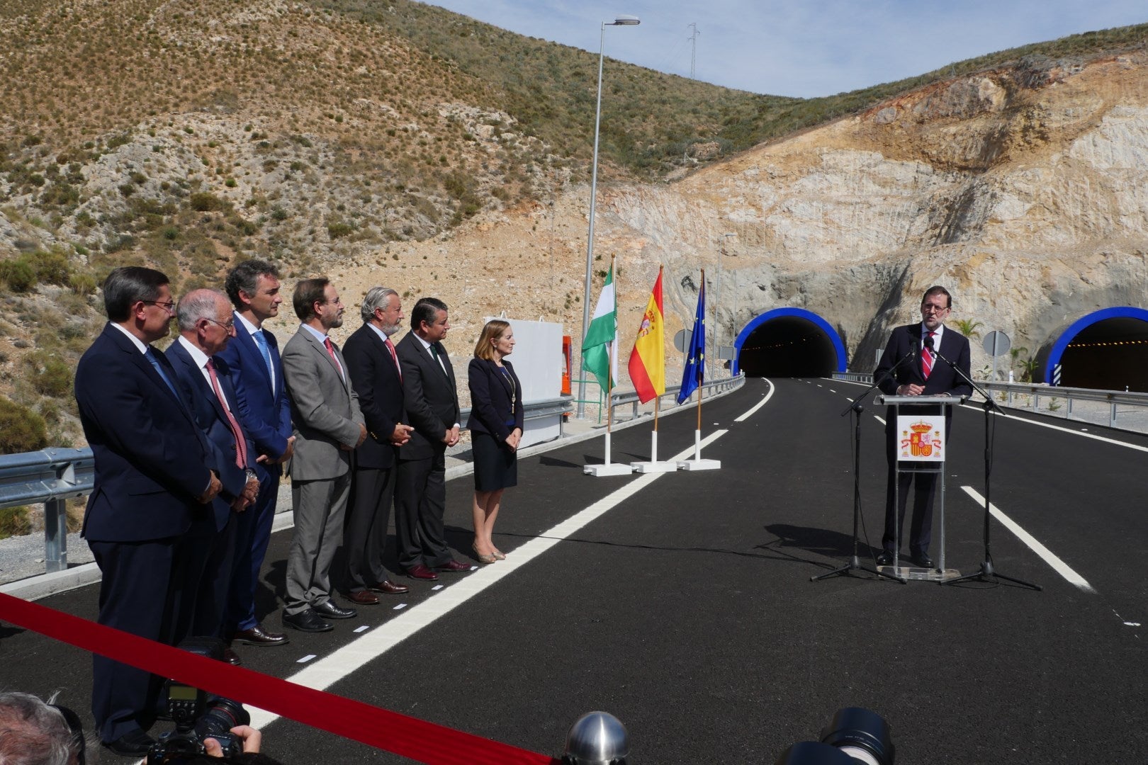 Rajoy: "La de la A-7 es una de las obras más complejas de la última década en España"