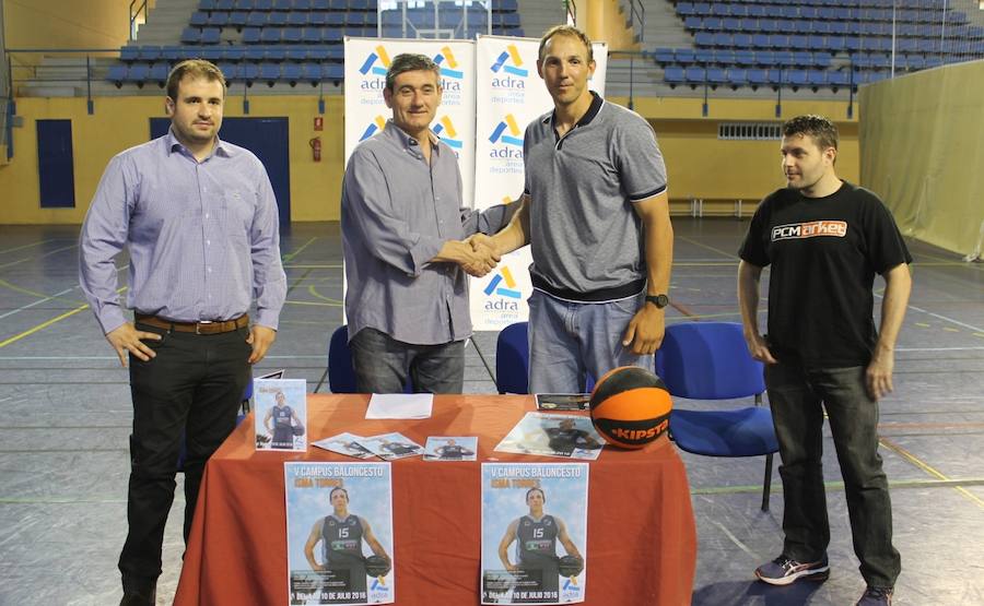 Isma Torres cumple su "sueño" en Adra