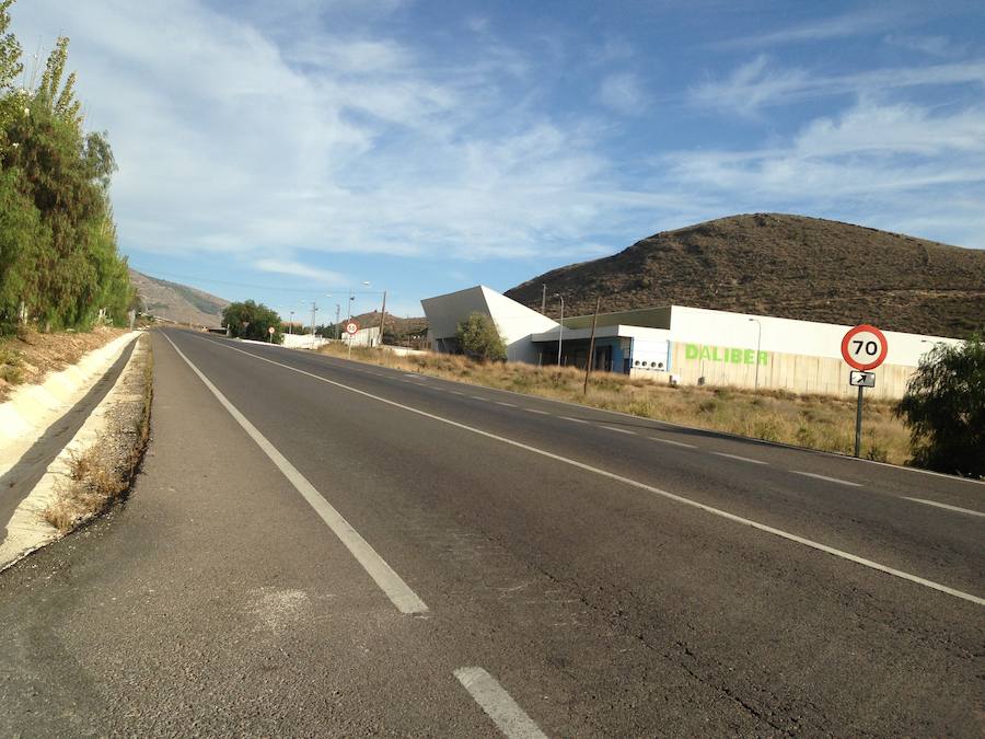 Fomento anuncia para junio el inicio de las obras en la carretera que une Berja y Dalías