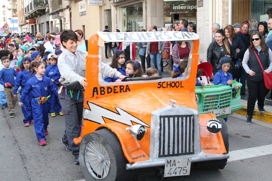 Adra se lanza a la calle para celebrar el Carnaval