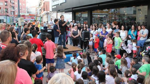 Adra, satisfecha con su primera Noche en Blanco