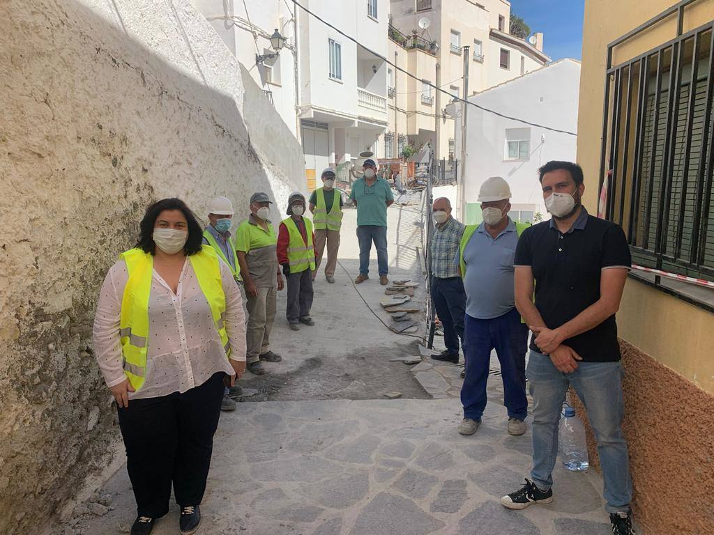El PFEA realiza obras en el municipio de Sierro. 