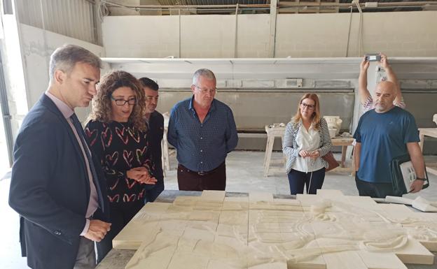 Provincia de Almería | Fines | Empleo abre un plan formativo único en España para el manejo de máquina de control de mármol