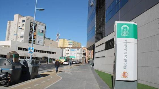Más de un año de cárcel por agredir a un hombre con una botella de cristal en Albox