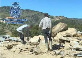 Trabajadores irregulares en una cantera asociada al detenido.