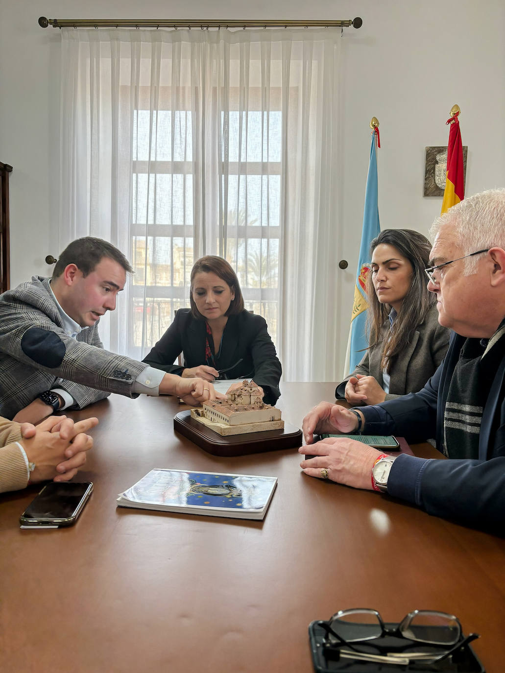 Diputación de Almería y Albox estrechan lazos para que el Año Jubilar del Saliente haga historia