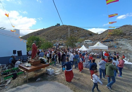 La primera romería de San Marcos en Purchena llena de personas la pedanía de Gevas